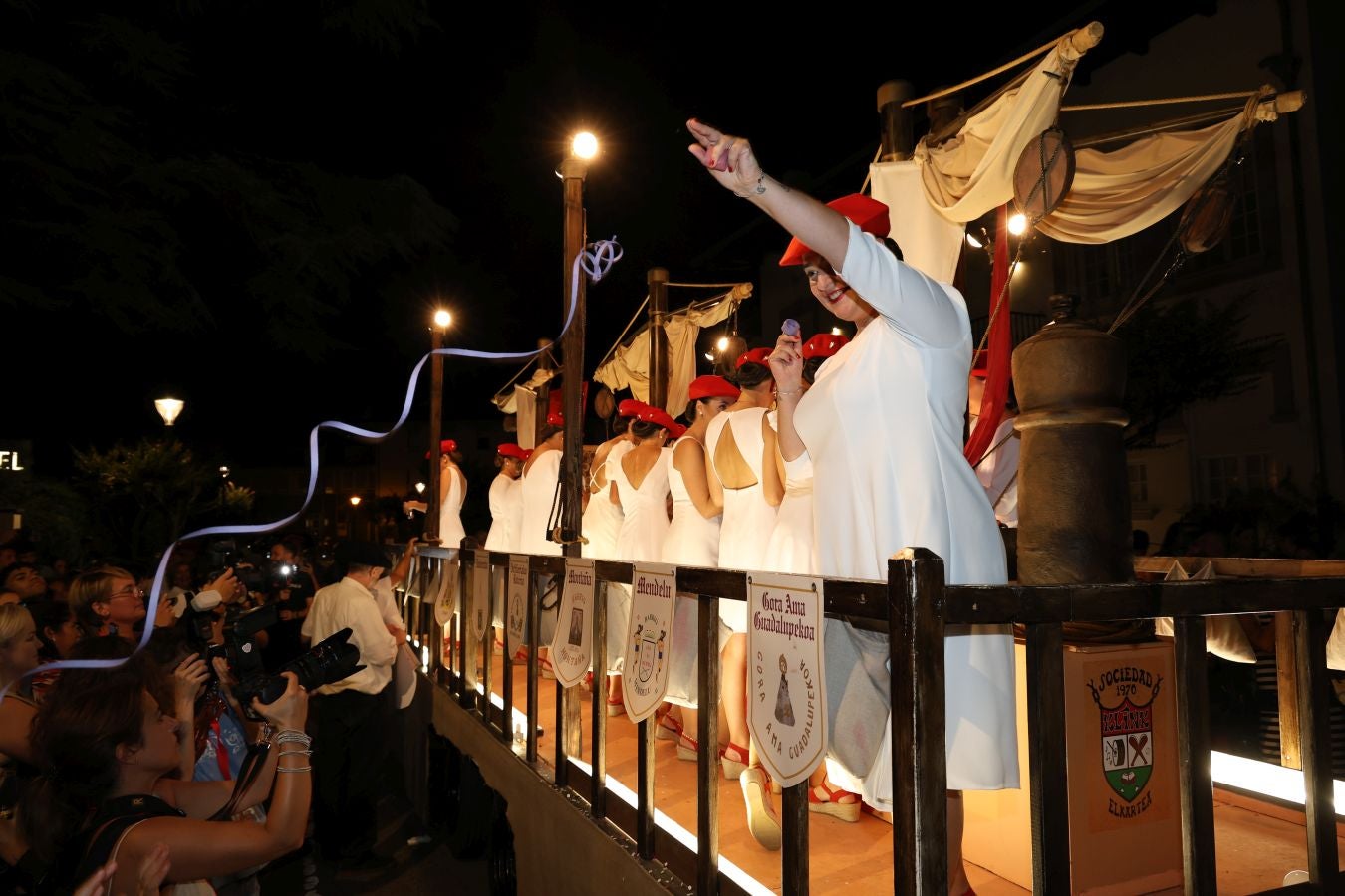 La presentación de las cantineras, en imágenes