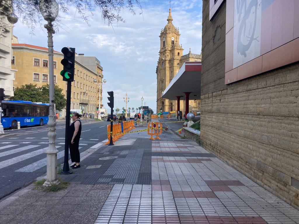 Las vallas en el lugar en el que se ha producido el desprendimiento.