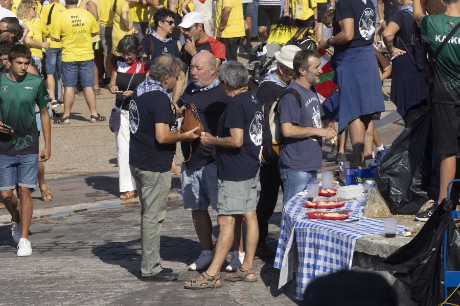 Las aficiones toman Donostia en el gran día del remo