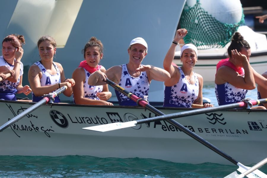 Arraun Lagunak celebra su victoria