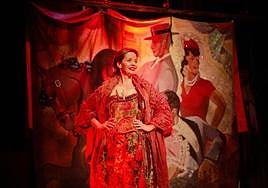 María Adánez encarna a Carmela.