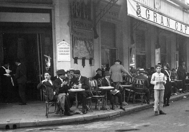 Café Suizo y de la Marina. San Sebastián. Hacia 1914.