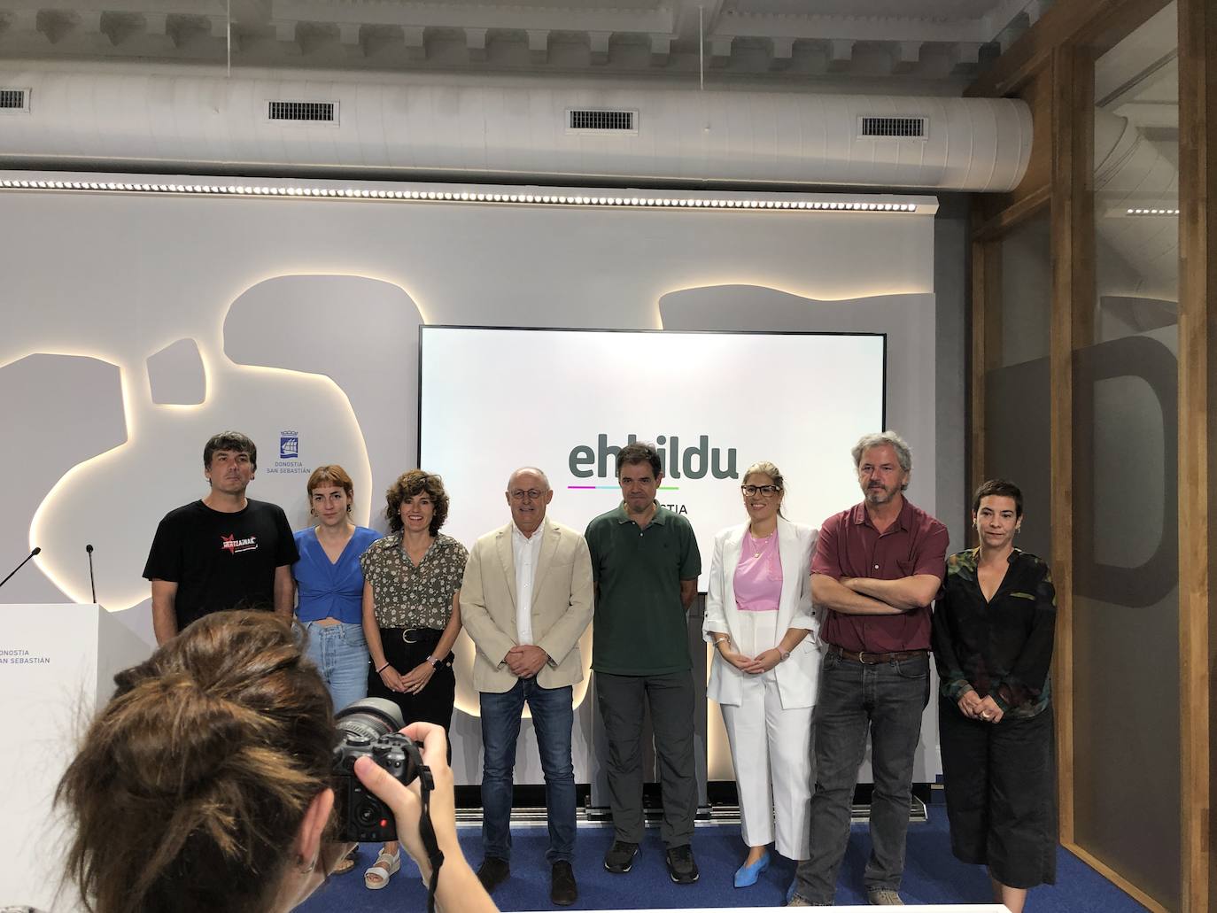 Los ocho concejales de EH Bildu, este miércoles en el Ayuntamiento.