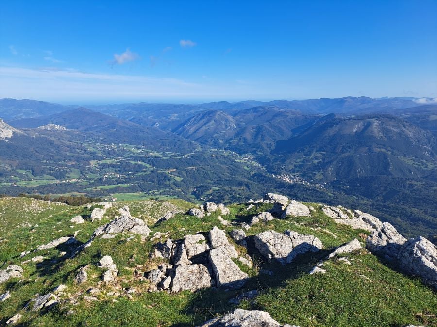 Impresionantes vistas desde la cima Ttuntturre