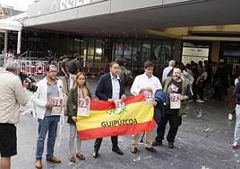 Protesta de Vox por la proyección de 'No me llame Ternera' en el Zinemaldia