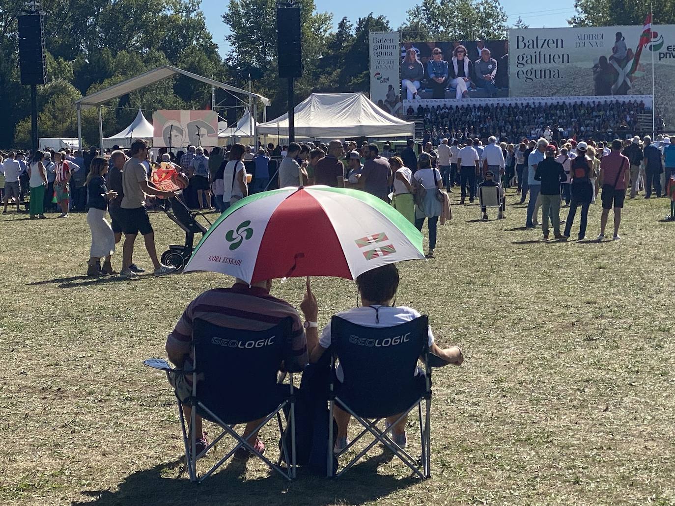 Día de reencuentros y de cumpleaños en Foronda