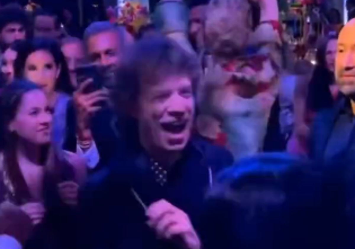 Mick Jagger revoluciona las redes bailando 'Pepas' en la fiesta de su 80 cumpleaños