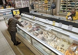 Compras en una gran superficie comercial de Gipuzkoa.