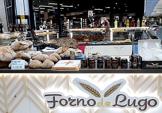 Forno de Lugo, una panadería especializada en productos gallegos en el centro comercial de Garbera.