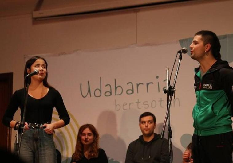 Igandean eta Mungian, lehen kanporaketa