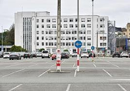 Los futuros edificios ocuparán la parcela del actual aparcamiento para usuarios y trabajadores.