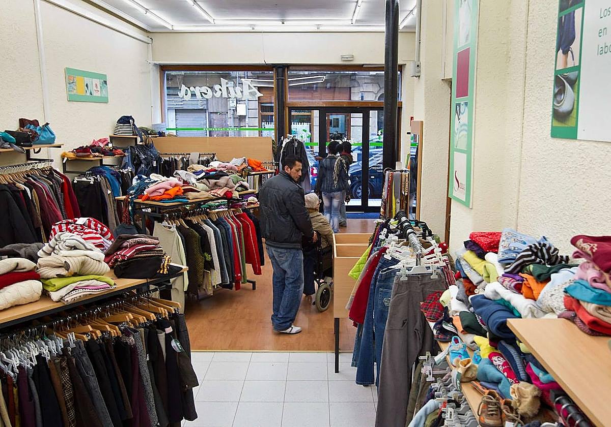 Pobreza Cero de Donostia pide consumir menos y de forma «más sostenible»