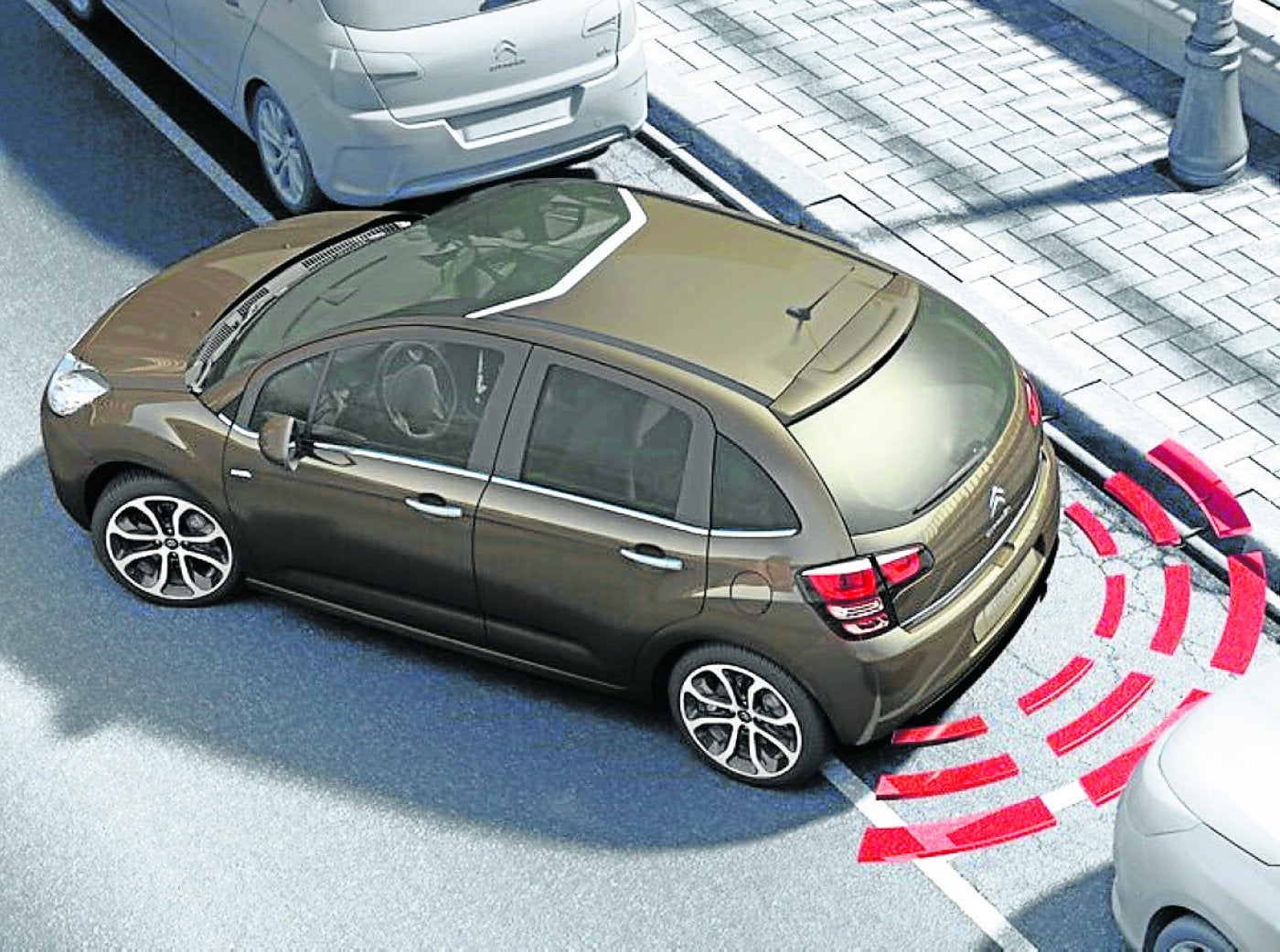 Afortunadamente para muchos conductores, los menos hábiles a la hora de aparcar, los actuales modelos de automóviles cuentan con dispositivos que ayudan mucho a la maniobra del aparcamiento.