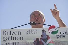 Andoni Ortuzar en el pasado Aberri Eguna en Foronda.