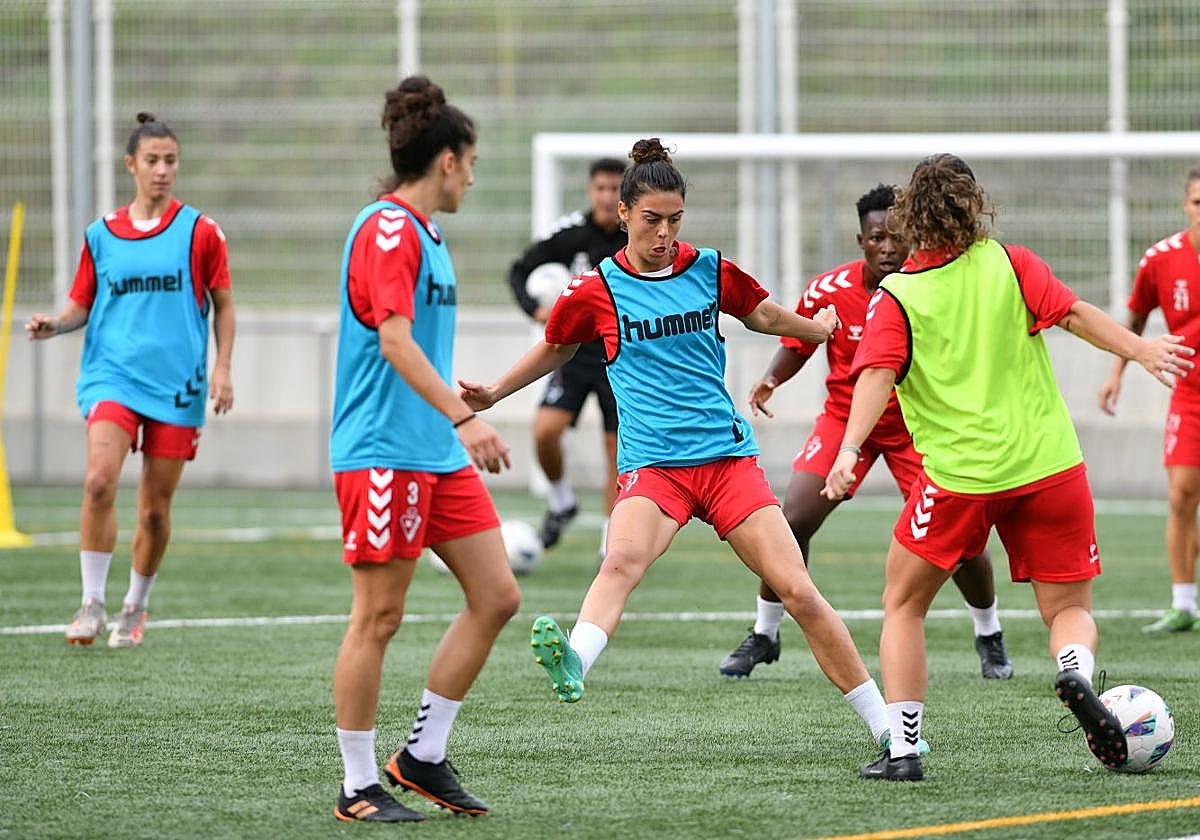 Las armeras, durante un entrenamiento.