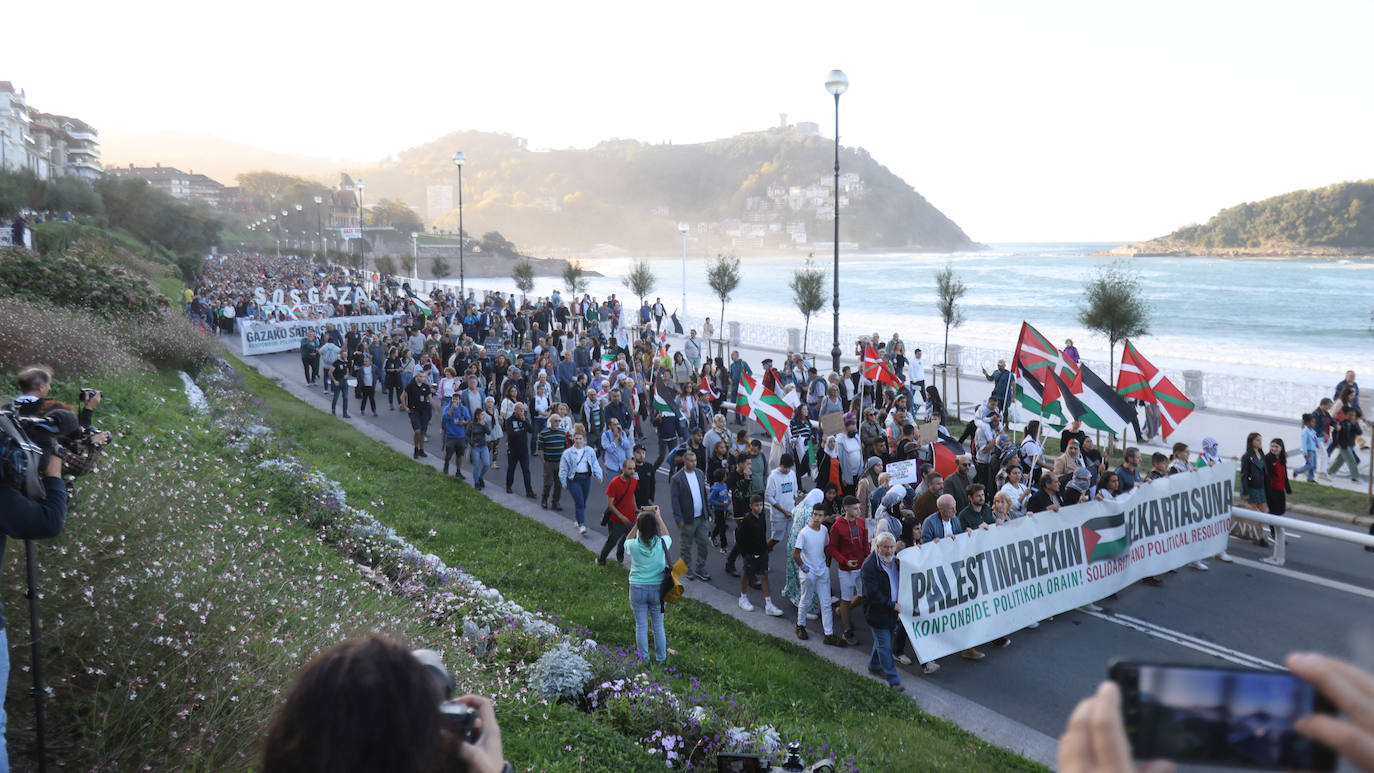 Donostia se echa a la calle en apoyo al pueblo palestino
