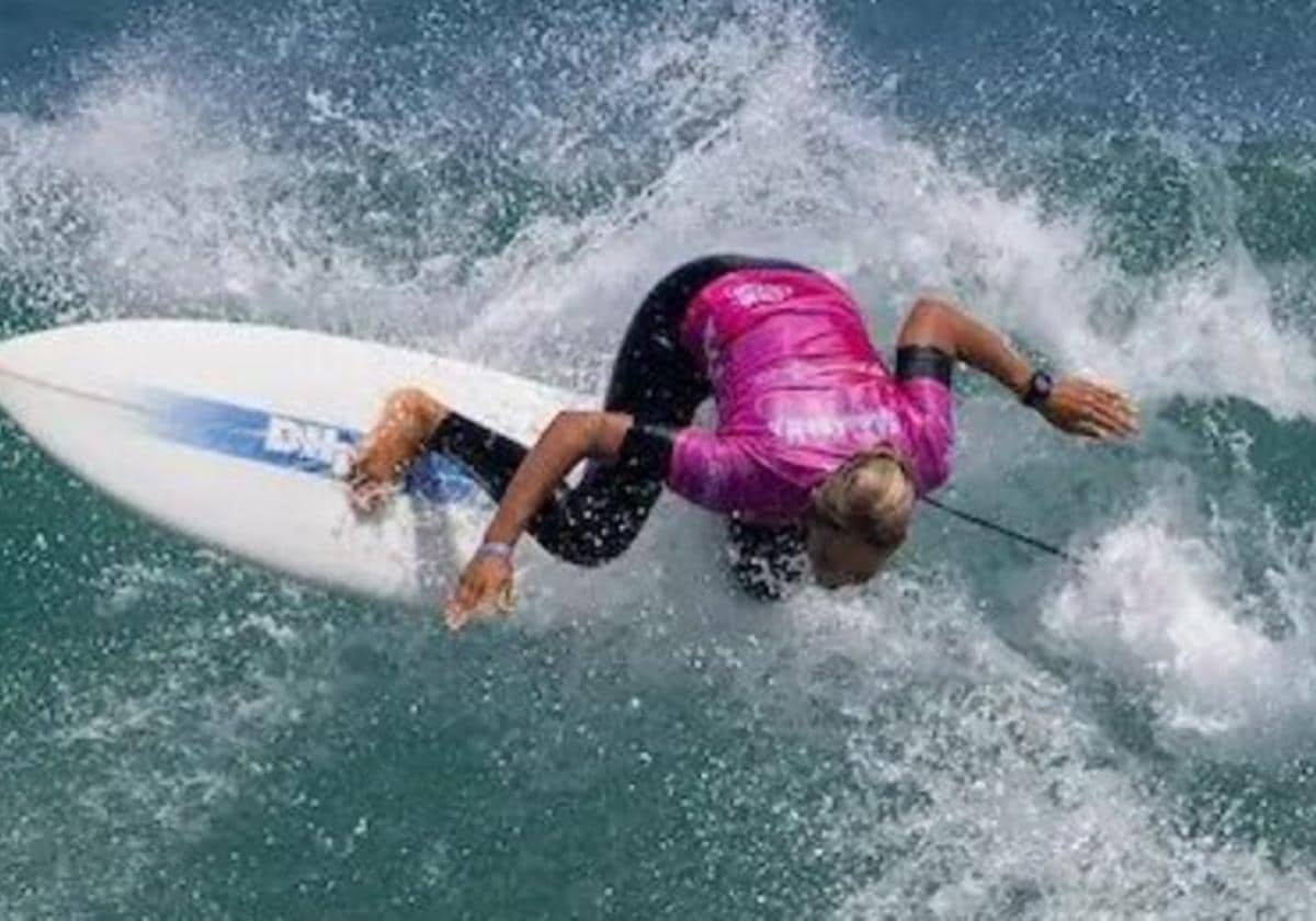 Zarautz: Nadia Erostarbe se queda a las puertas de la CT al ser tercera en  Brasil | El Diario Vasco