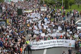 Duela bi urte Baionan euskararen alde egindako manifestaldia.