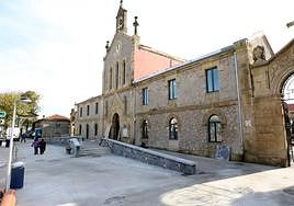 Fachada del cementerio de Polloe.
