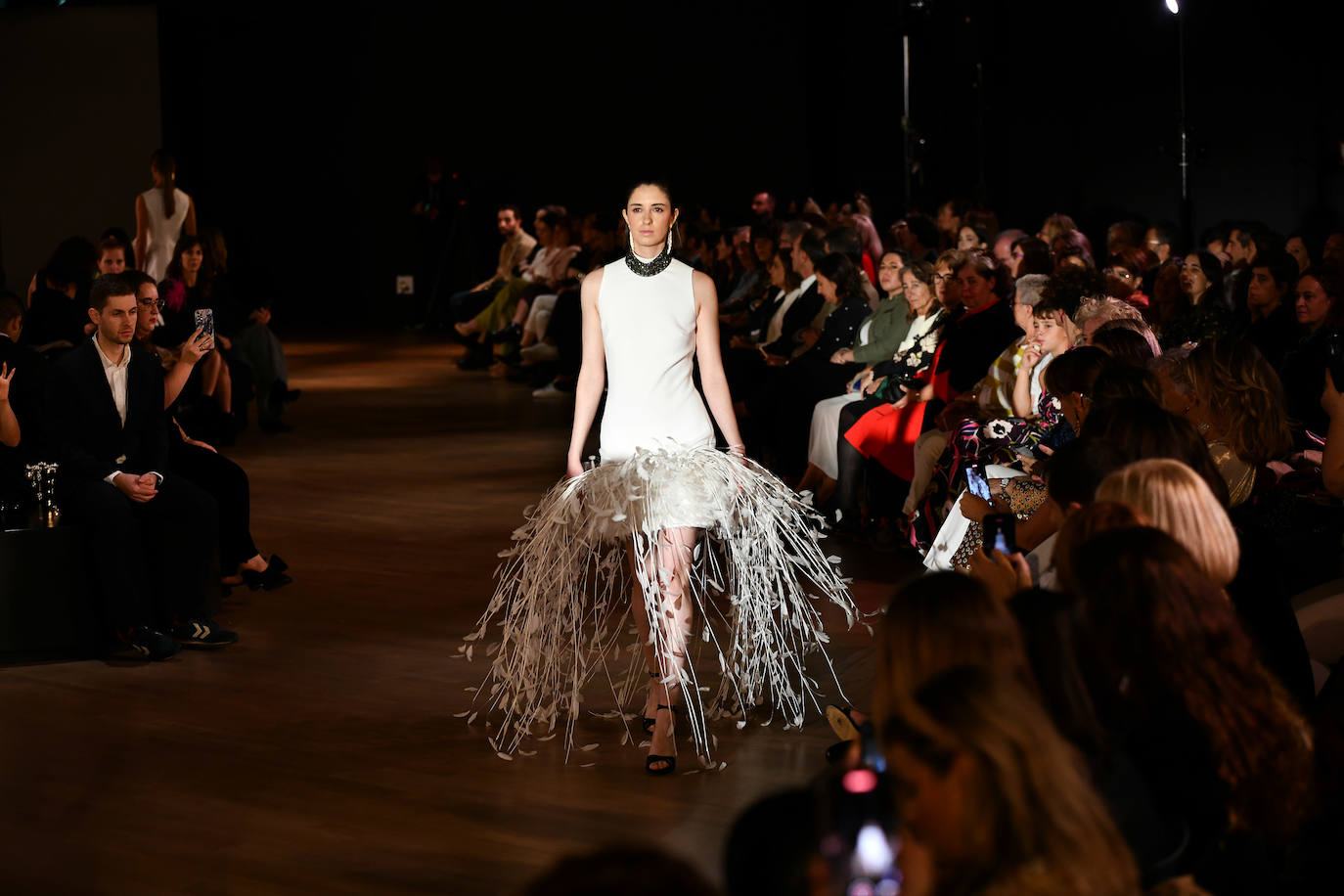 Isabel Sanchis se estrena en San Sebastián Moda Festival a lo grande