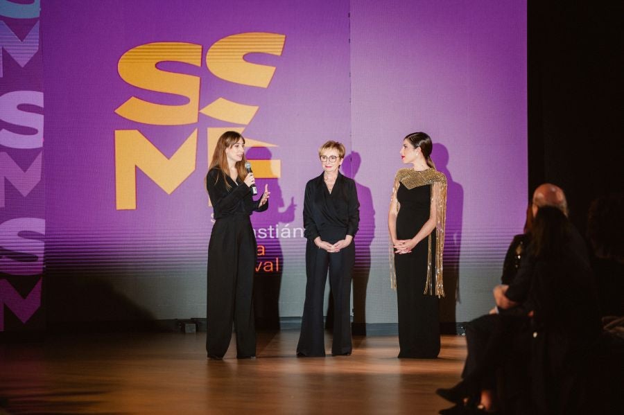 Desfile de Isabel Sanchis en Balenciaga