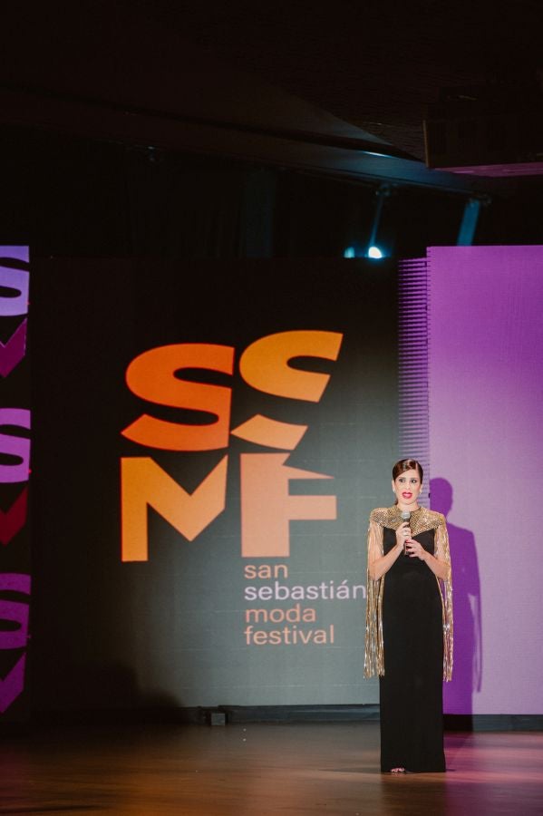 Desfile de Isabel Sanchis en Balenciaga