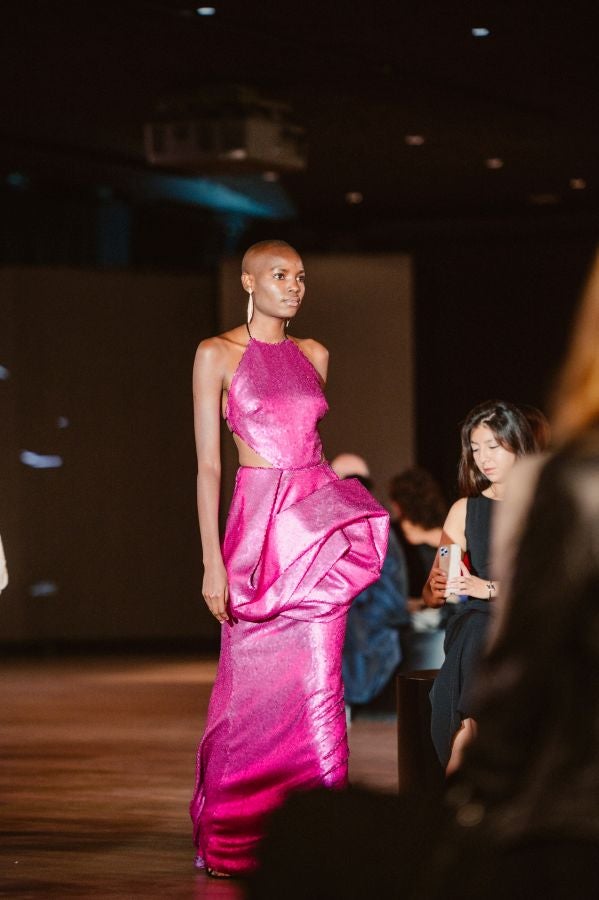 Desfile de Isabel Sanchis en Balenciaga