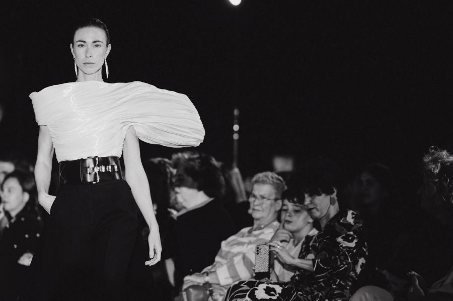 Desfile de Isabel Sanchis en Balenciaga