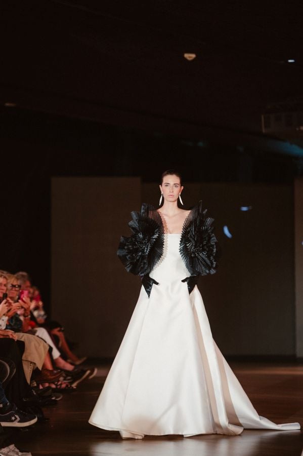 Desfile de Isabel Sanchis en Balenciaga