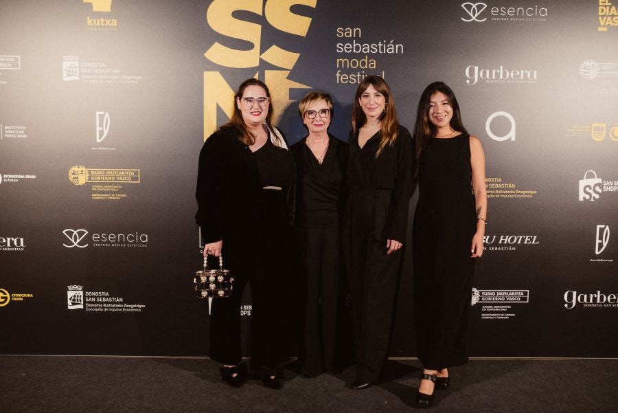 Photocall del desfile de Isabel Sanchis