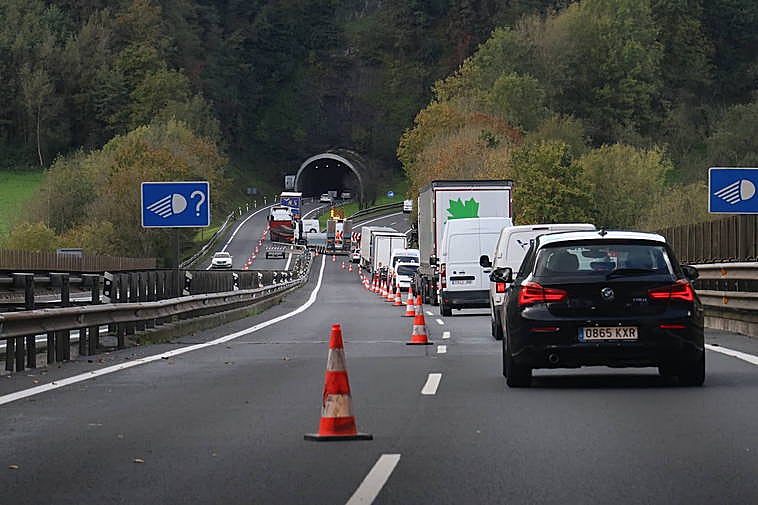 El 'bypass' continuará todo el fin de semana.