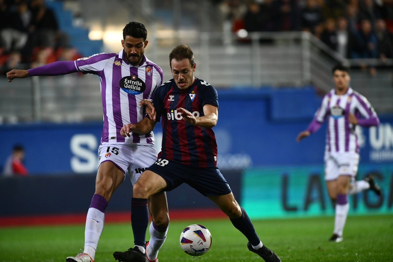 Las mejores imágenes de la &#039;manita&#039; del Eibar al Valladolid