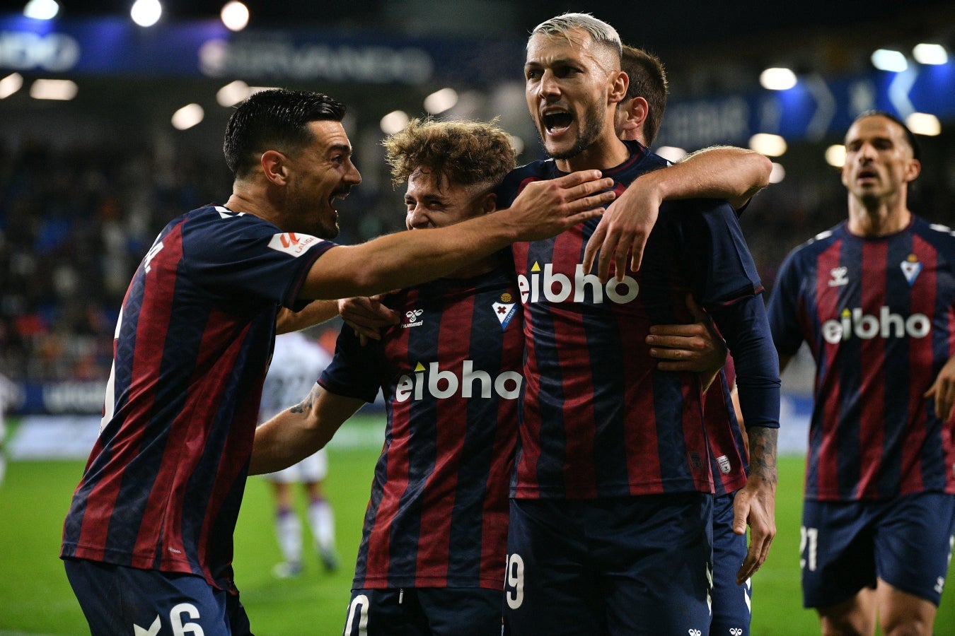 Las mejores imágenes de la &#039;manita&#039; del Eibar al Valladolid