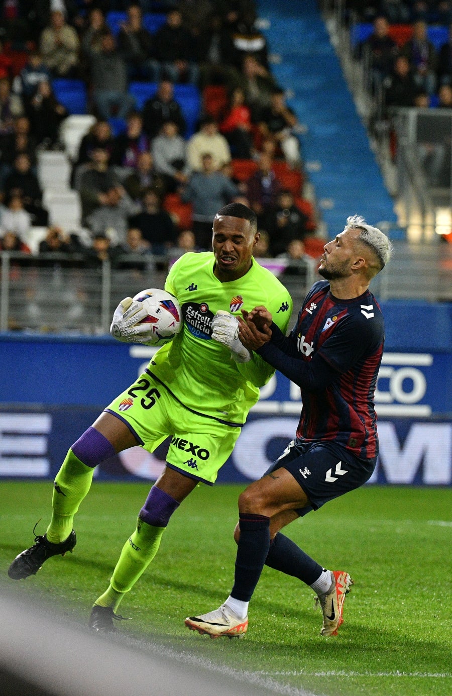 Las mejores imágenes de la &#039;manita&#039; del Eibar al Valladolid