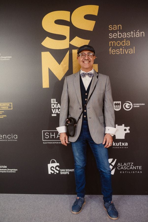 Loreak Mendian fusiona formas atemporales