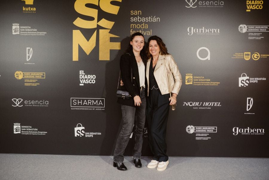 Loreak Mendian fusiona formas atemporales