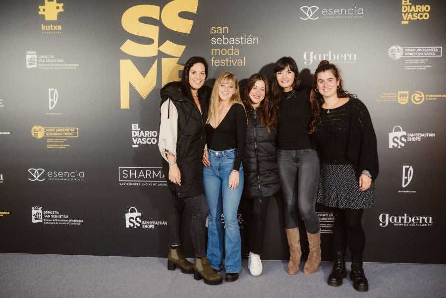 Loreak Mendian fusiona formas atemporales