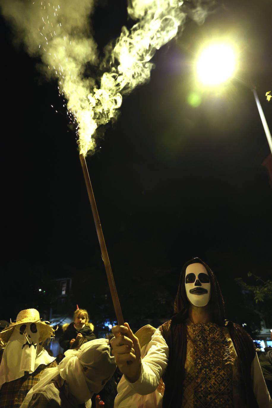 Las mejores fotos de Gau Beltza en Gipuzkoa