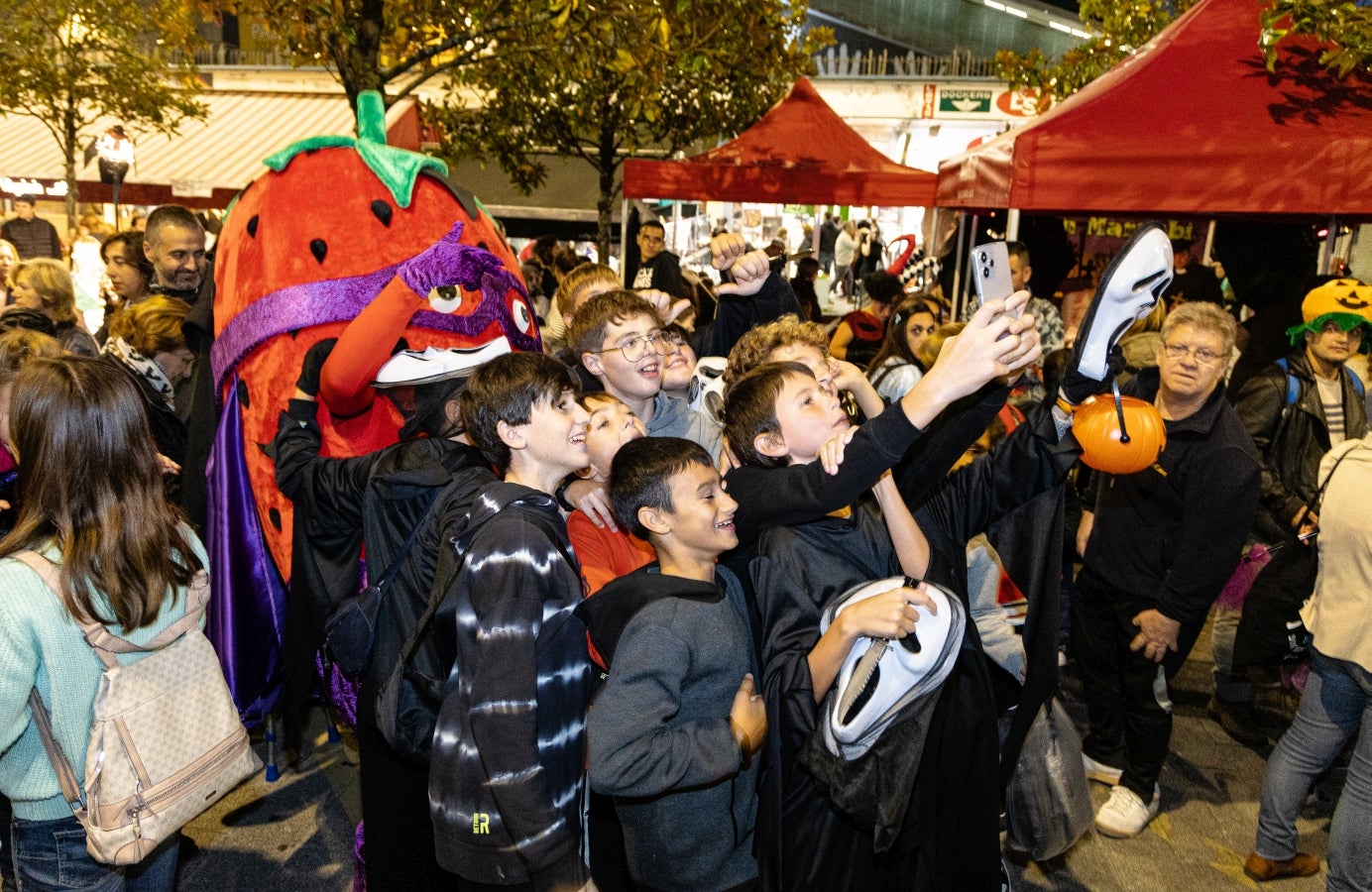 Las mejores fotos de Gau Beltza en Gipuzkoa