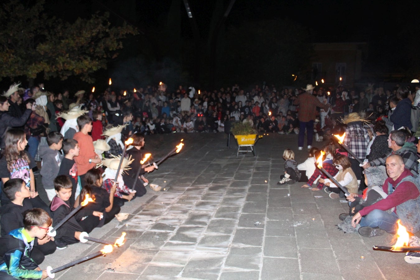 Hernani festeja Gau Beltza