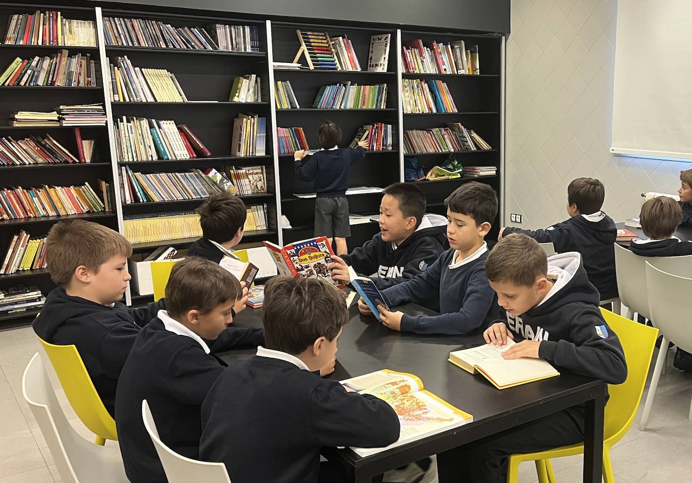 Imagen principal - ALa lectura y el teatro, ejes de la educación del centro Erain. 