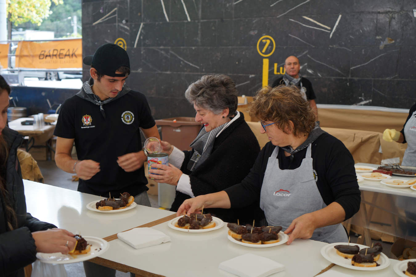 Beasain disfruta de la morcilla