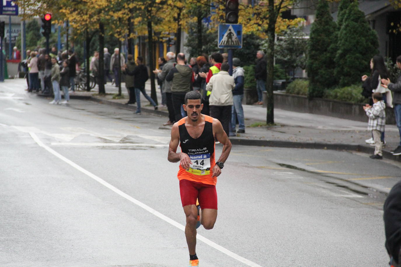 Fotos de la Behobia-San Sebastián 2023 a su paso por Errenteria