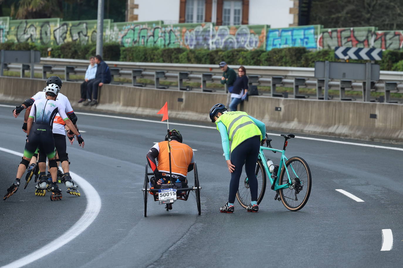 Fotos de las handbikes de la Behobia 2023