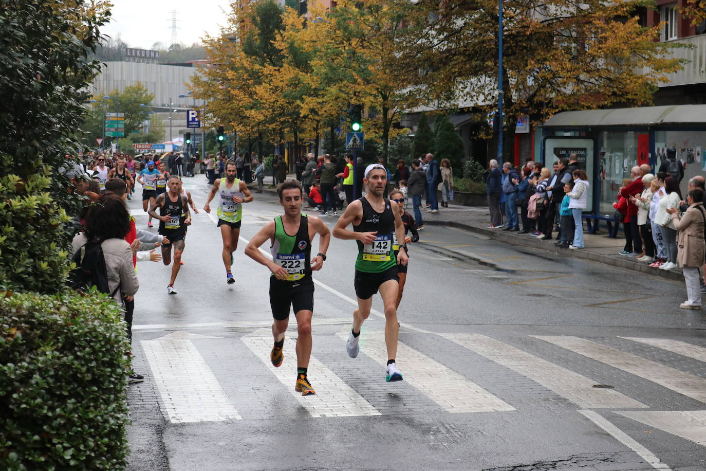Fotos de la Behobia-San Sebastián 2023 a su paso por Errenteria