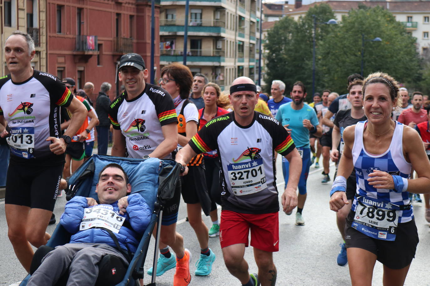 Fotos de la Behobia-San Sebastián 2023 a su paso por Errenteria