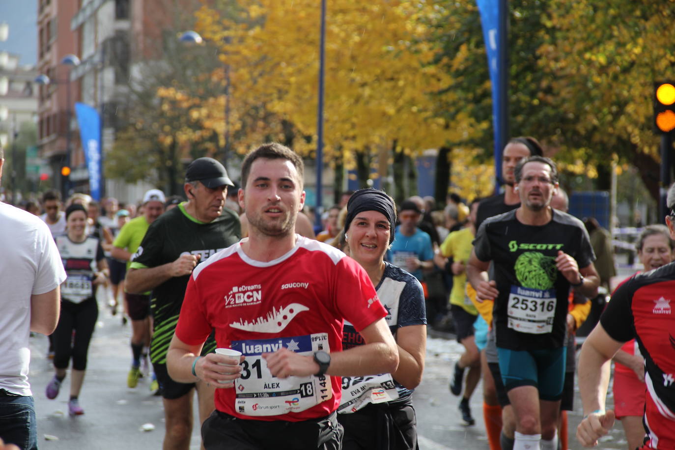 Fotos de la Behobia-San Sebastián 2023 a su paso por Errenteria