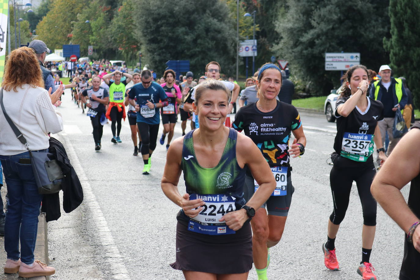 Fotos de la Behobia-San Sebastián 2023 a su paso por Errenteria