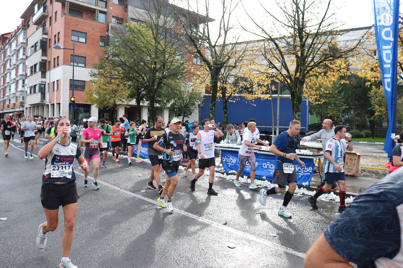Fotos de la Behobia-San Sebastián 2023 a su paso por Errenteria