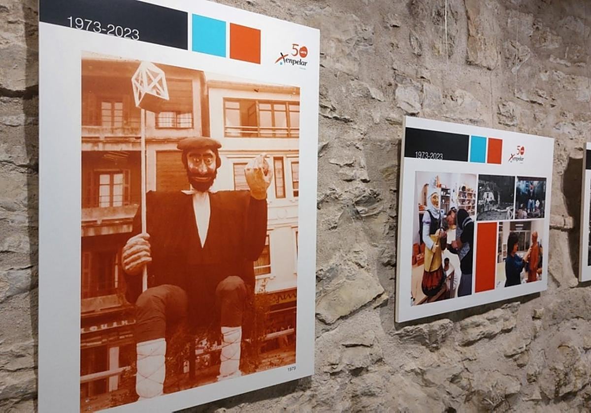 La exposición del 50 aniversario de Xenpelar Tailerrak.